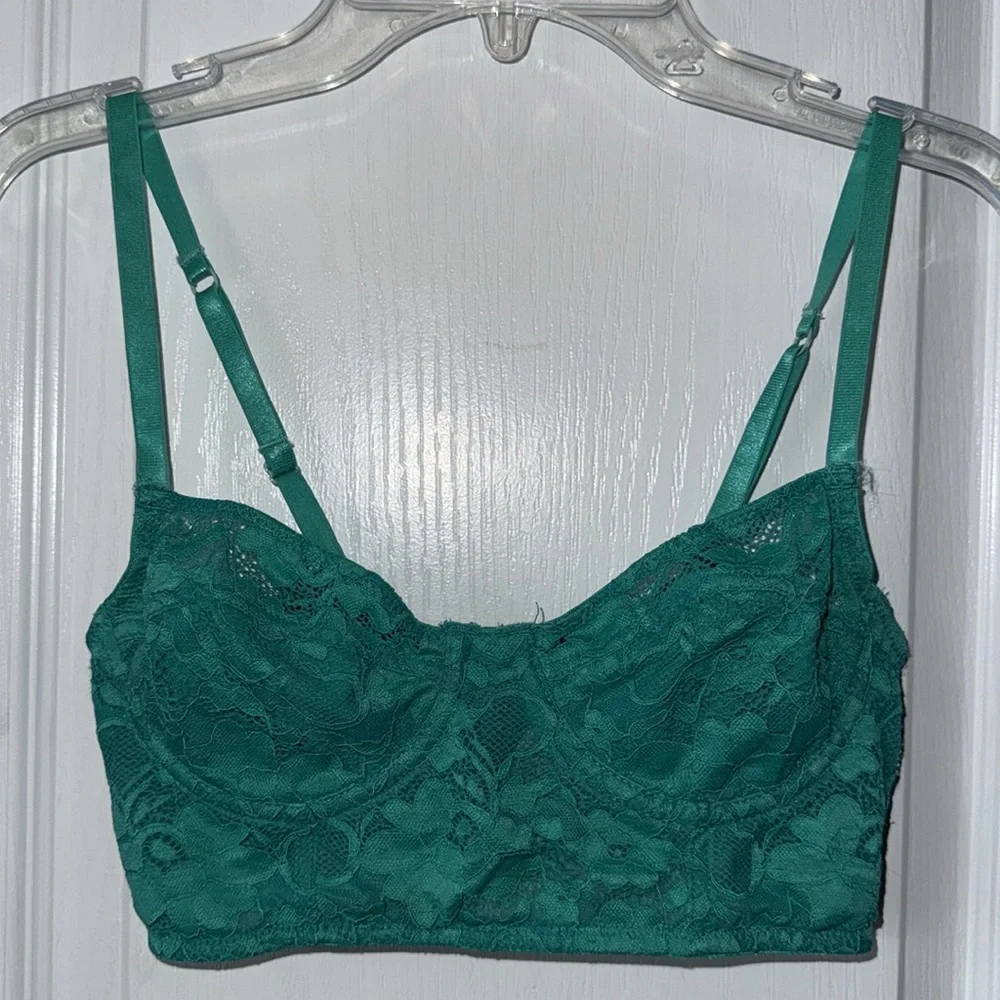 Forever 21 Teal Lace Bralette Size S